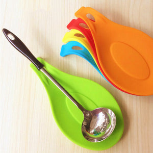 Brand New Style Spatula Tool Spoon Mat Eggbeater Kitchen Gadget Dish Holder Silicone Pad