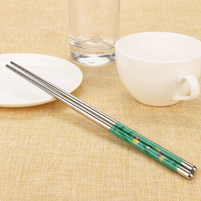 1Pair High Quality Chinese Style Length White Flower Pattern Stainless Steel Chopsticks Pair New Portable Chop Sticks