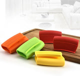 2PCS Anti-scalding Hand Clip Silicone Oven Gloves Insulation Heat Resistant Handgrip Kitchen Dish Clips Baking Tool Gloves